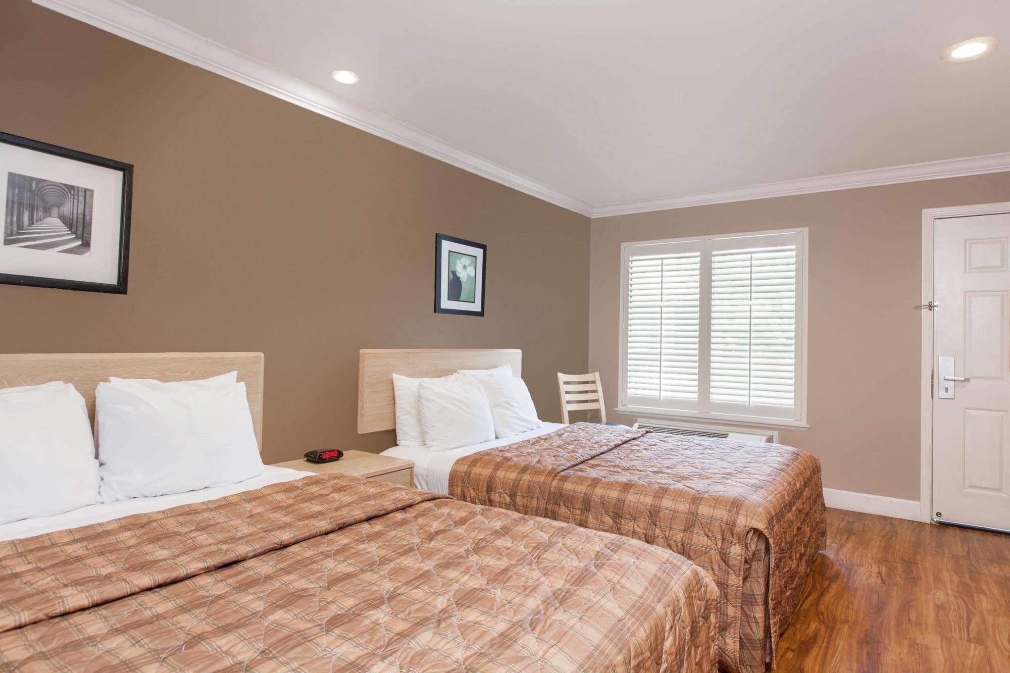 Days Inn By Wyndham San Francisco S/Oyster Point Airport Selatan San Francisco Luaran gambar